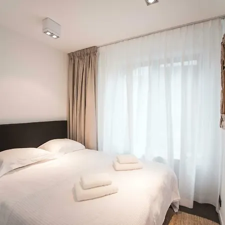 Daire Sack-time Fashion Boutique